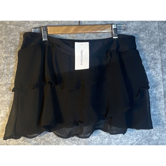 NWT Meet Curve Swim Skirt Black Ruffle Tiered Plus Size 2XL‎ - Picture 1 of 5